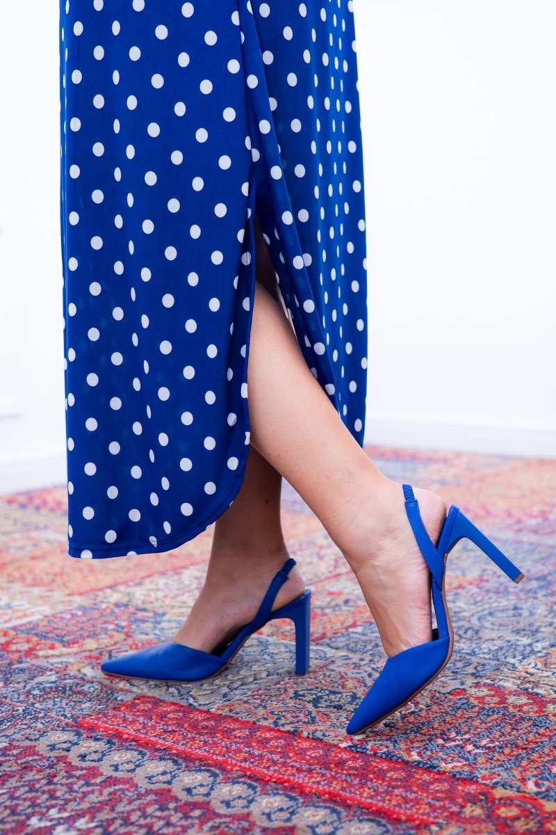 Vestido Antonella – Decote V com Fendas Laterais em Malha Confort