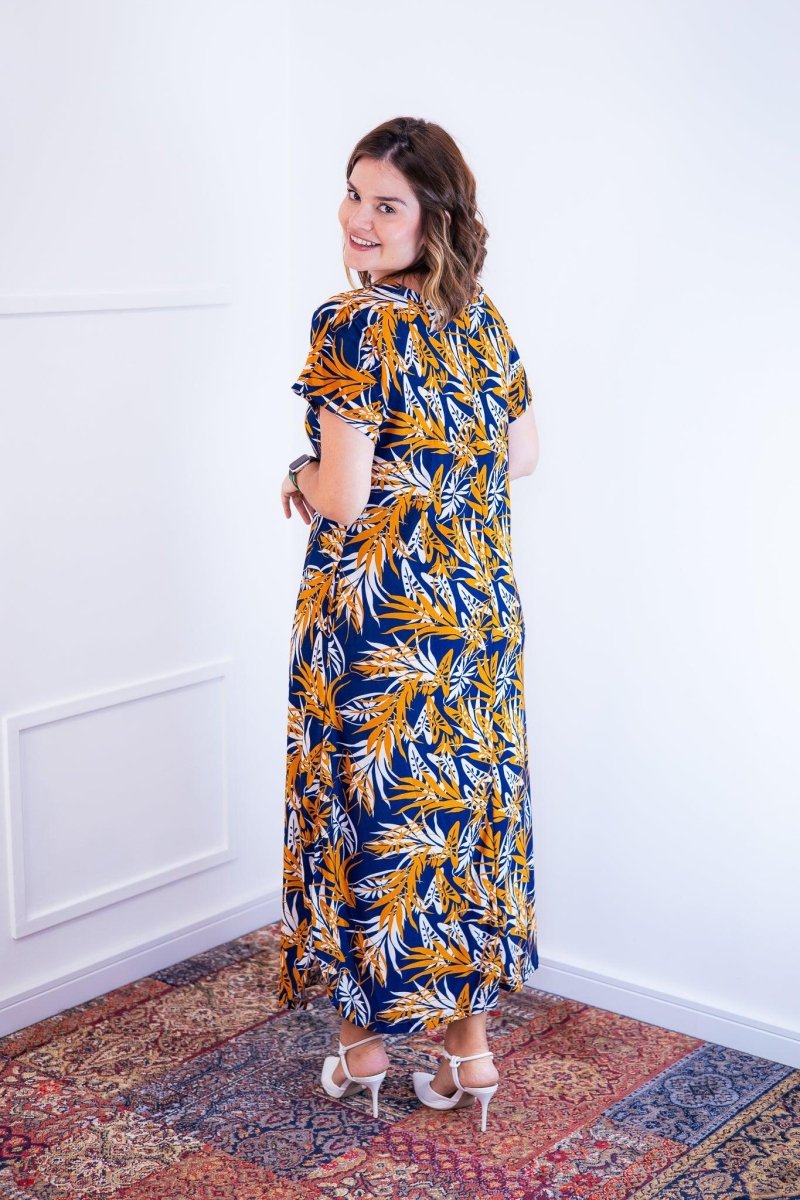 Vestido Antonella – Decote V com Fendas Laterais em Malha Confort