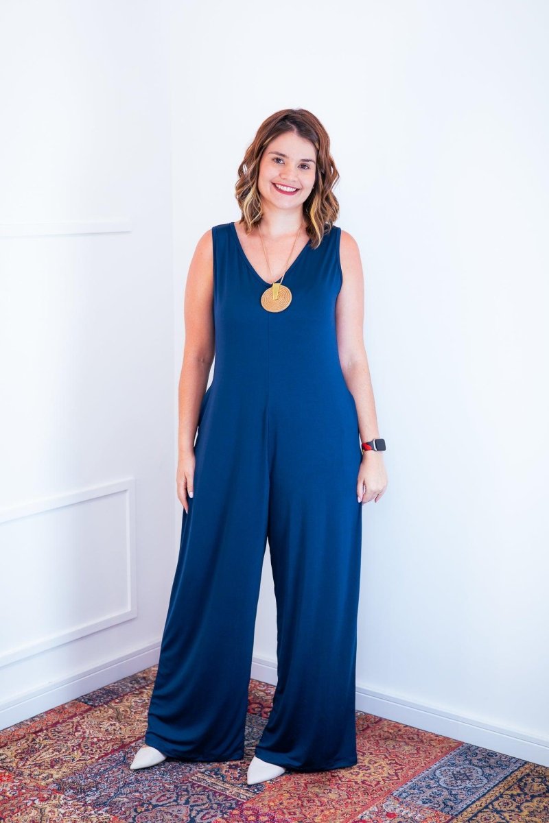 Macacão Aurora - Regata Decote V em Malha Confort