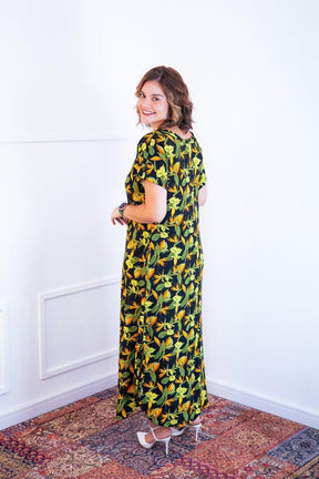 Vestido Antonella – Decote V com Fendas Laterais em Malha Confort