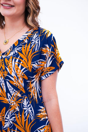 Vestido Antonella – Decote V com Fendas Laterais em Malha Confort