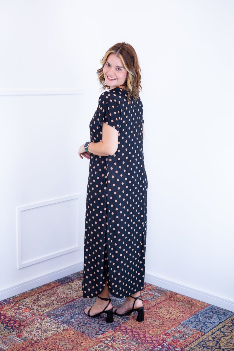 Vestido Antonella – Decote V com Fendas Laterais em Malha Confort