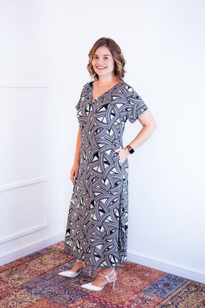 Vestido Antonella – Decote V com Fendas Laterais em Malha Confort