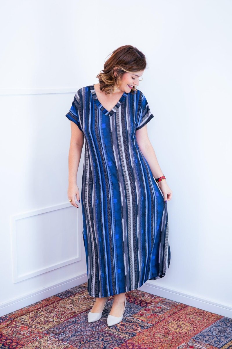 Vestido Antonella – Decote V com Fendas Laterais em Malha Confort