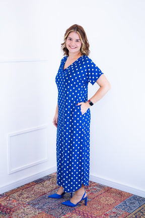 Vestido Antonella – Decote V com Fendas Laterais em Malha Confort