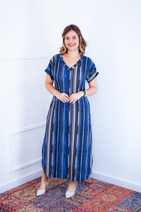 Vestido Antonella – Decote V com Fendas Laterais em Malha Confort