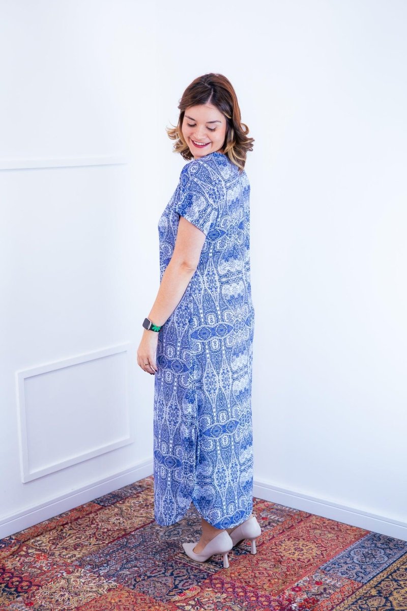 Vestido Antonella – Decote V com Fendas Laterais em Malha Confort