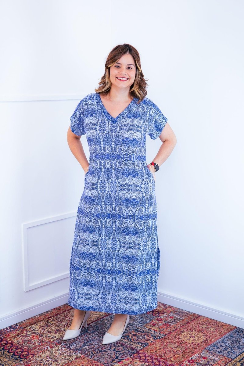 Vestido Antonella – Decote V com Fendas Laterais em Malha Confort