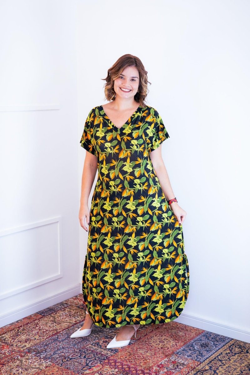 Vestido Antonella – Decote V com Fendas Laterais em Malha Confort