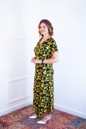 Vestido Antonella – Decote V com Fendas Laterais em Malha Confort