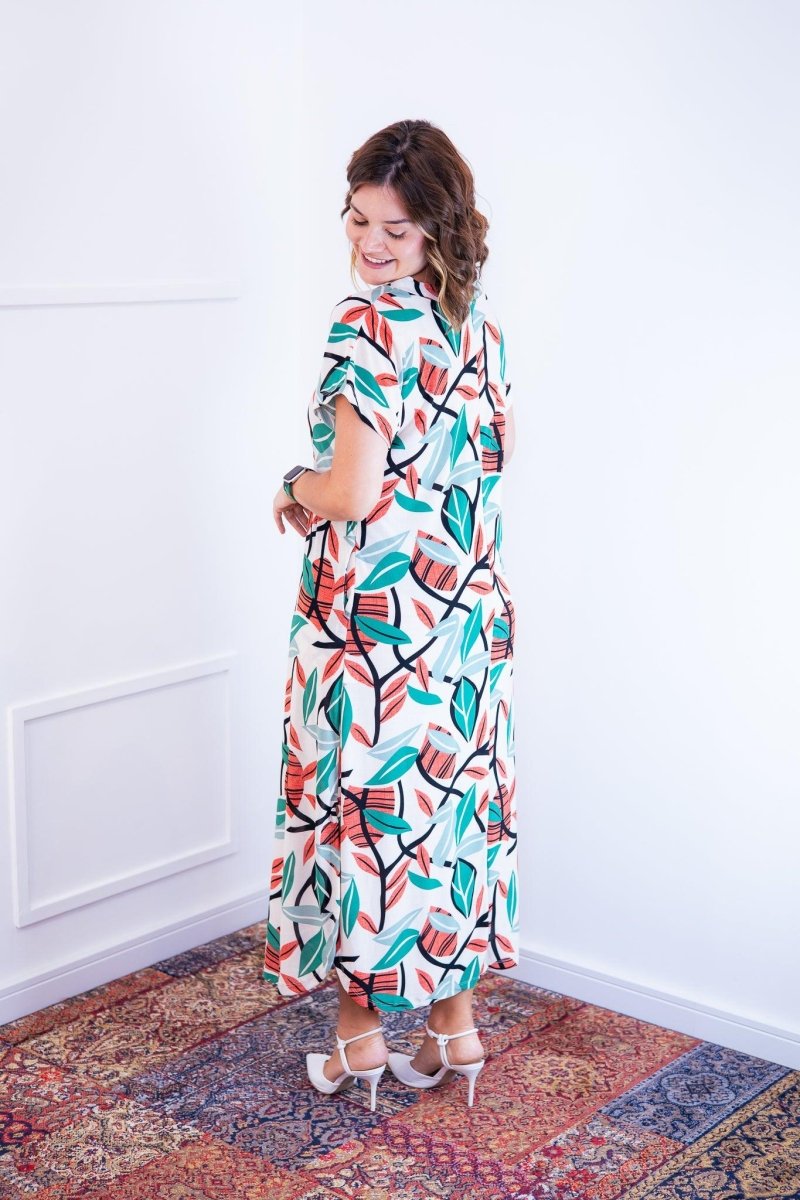 Vestido Antonella – Decote V com Fendas Laterais em Malha Confort