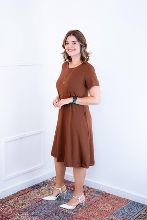 Vestido Sara - Malha Confort Midi com Manga