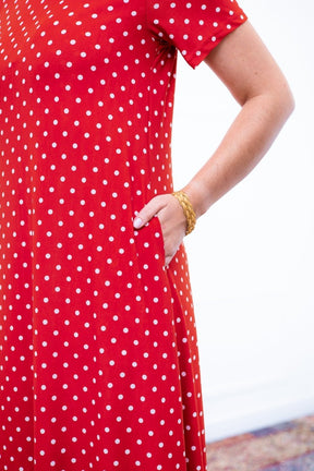 Vestido Sara - Malha Confort Midi com Manga