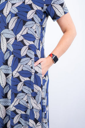 Vestido Sara - Malha Confort Midi com Manga